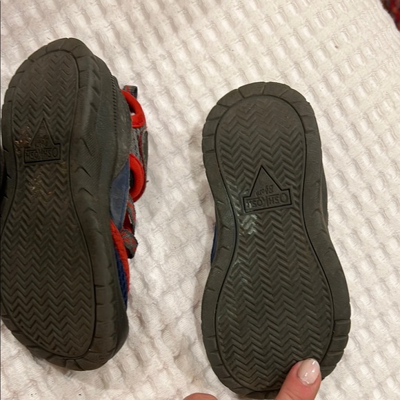 Lot of toddler boots and crocs size 7 - Picture 3 of 6